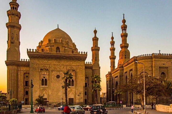 Half Day Private Mosque and Madrasa of Sultan Hassan From Cairo