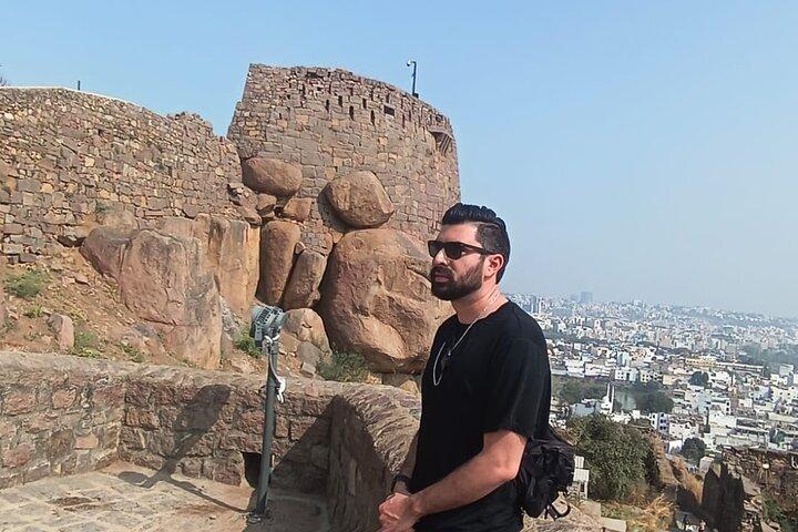 Historic Hyderabad: Golconda Fort and Qutubshahi Tombs