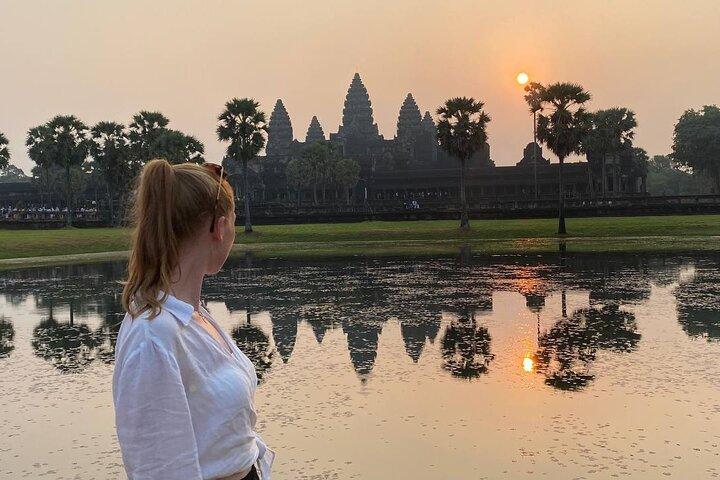 Angkor Wat Sunrise Tour & Archaeological Park Exploration