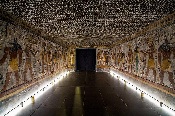Shared Luxor Tour: Kings Valley & Hatshepsut – Guide & Tickets