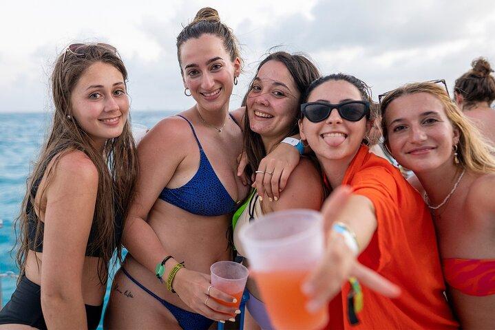 Cancun to Isla Mujeres Catamaran with Snorkel and Beach Club