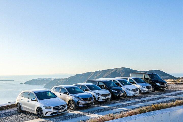 Santorini: Private Transfers From / To the Airport (JTR)