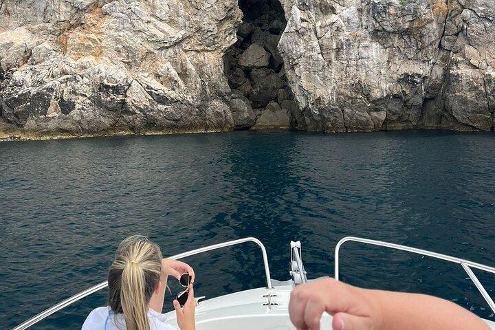 BLUE CAVE & ELAPHITI ISLANDS 4 HOURS ALL INCLUSIVE boat tour