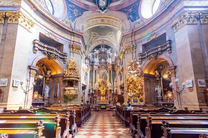 Best of Vienna 1-Day Tour by Car with Schonbrunn Tickets