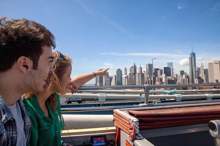 Brooklyn, Manhattan, & DUMBO Tour by Open-top Bus with Guide