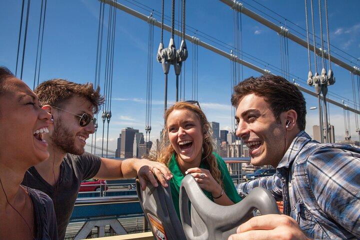Brooklyn, Manhattan, & DUMBO Tour by Open-top Bus with Guide