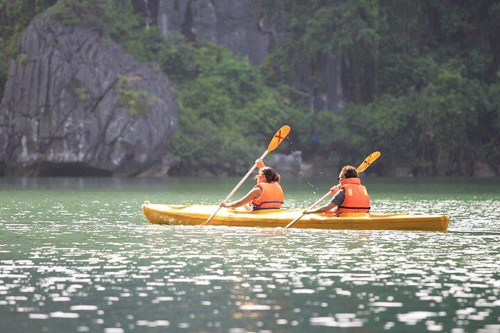 Gratiot Premium Cruise Full day Halong Bay Escape