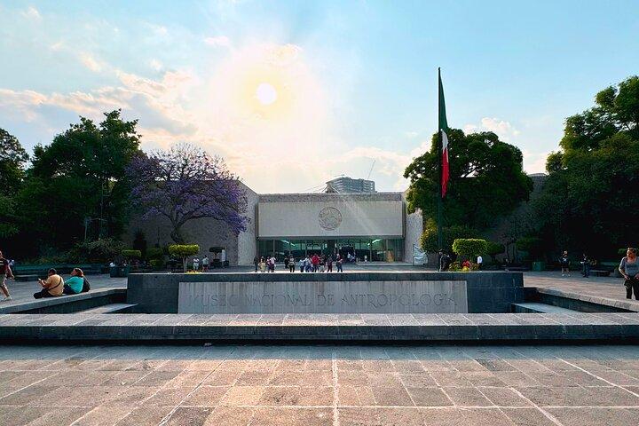 Anthropology Museum (6 people maximum).