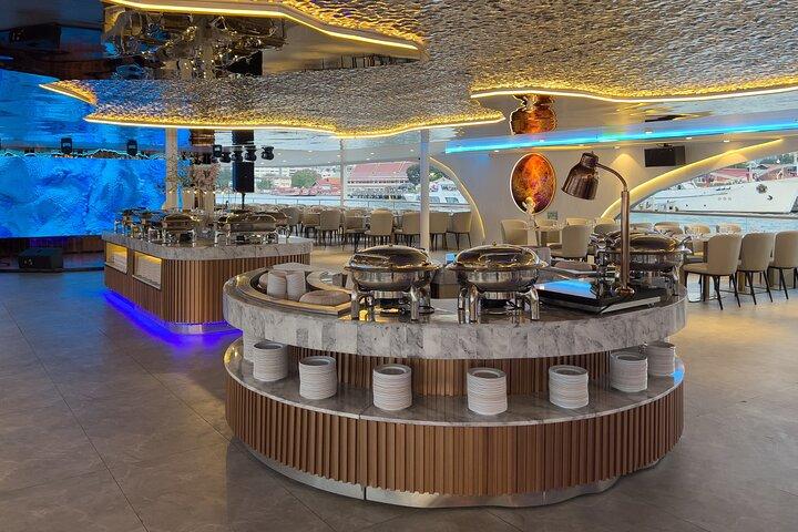 Bangkok Royal Galaxy Chao Phraya River Dinner Cruise