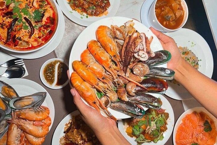 Bangkok Royal Galaxy Chao Phraya River Dinner Cruise