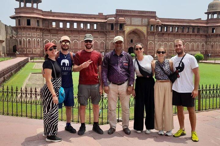 Sunrise Taj Mahal and Agra City Tour