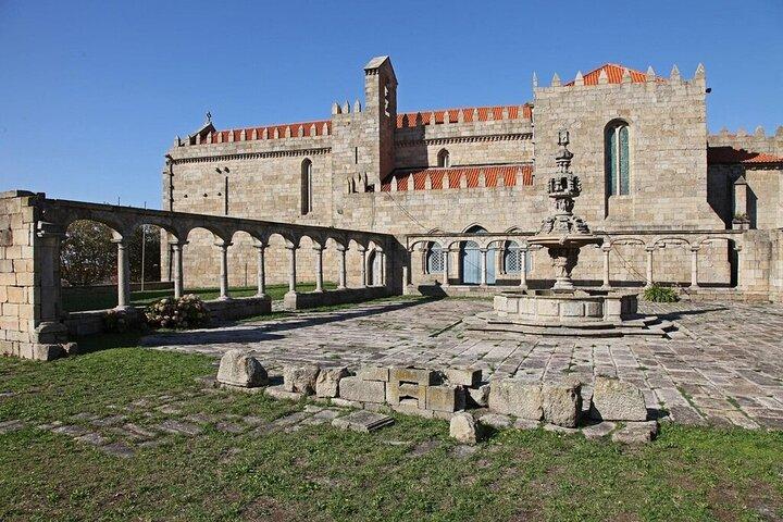 Private Half-Day TukTuk Tour All Around Vila do Conde