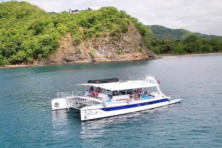 Flamingo Family Fun Catamaran Snorkel:Comfortable shaded seating