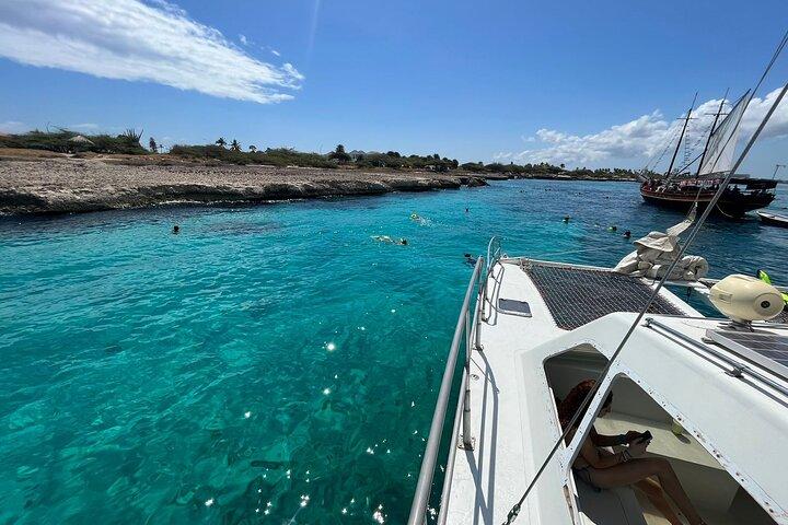 Banana Adventure Catamaran Shipwreck Snorkel and Turtle Swim