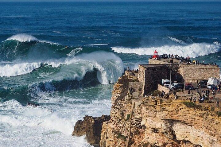 Transport Tour Lisbon To Porto Up to 8 people