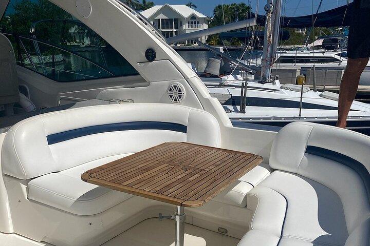 Private Yacht 48 ft Sting Ray City, Snorkel & Starfish Beach