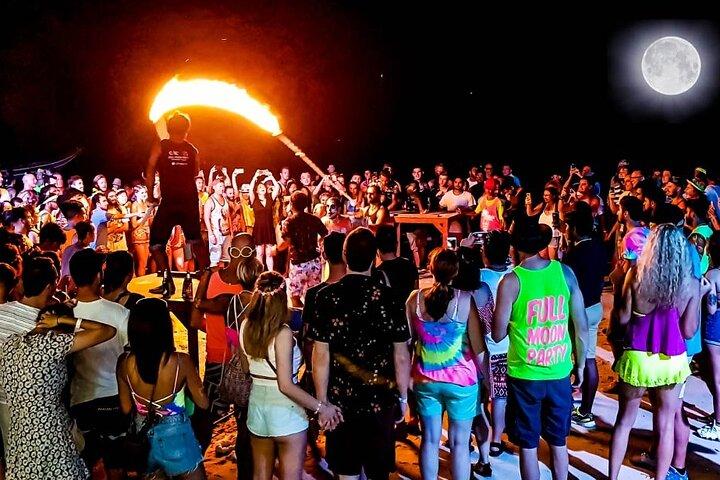 Full Moon Party at Koh Phangan - Koh Samui