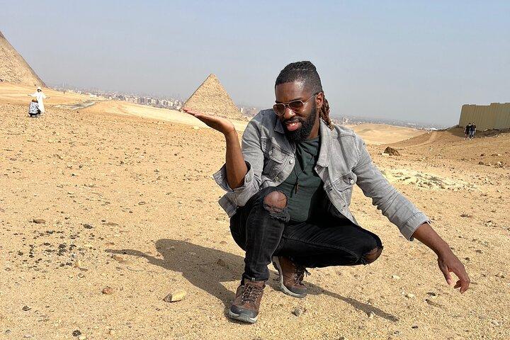 Giza Pyramids,Memphis,Sakkara private tour