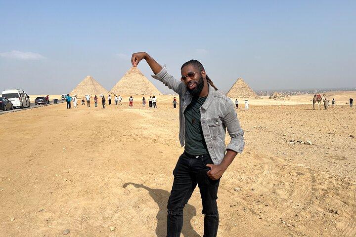 Giza Pyramids,Memphis,Sakkara private tour