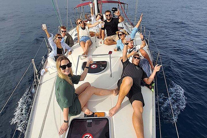 Sailing Experience with open bar and snacks