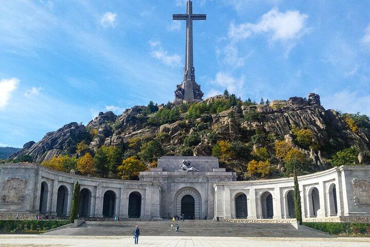 From Madrid: Private El Escorial and Valley of the Fallen tour