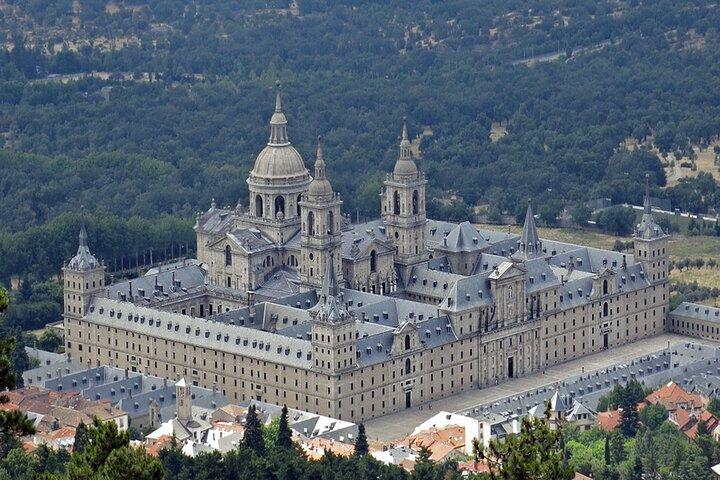 From Madrid: Private El Escorial and Valley of the Fallen tour