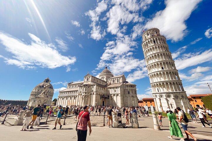 Full-Day Private Pisa and Lucca Tour with optional Leaning Tower