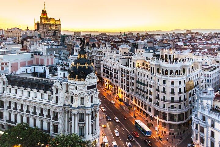 Vehicle transfer with driver included in Madrid