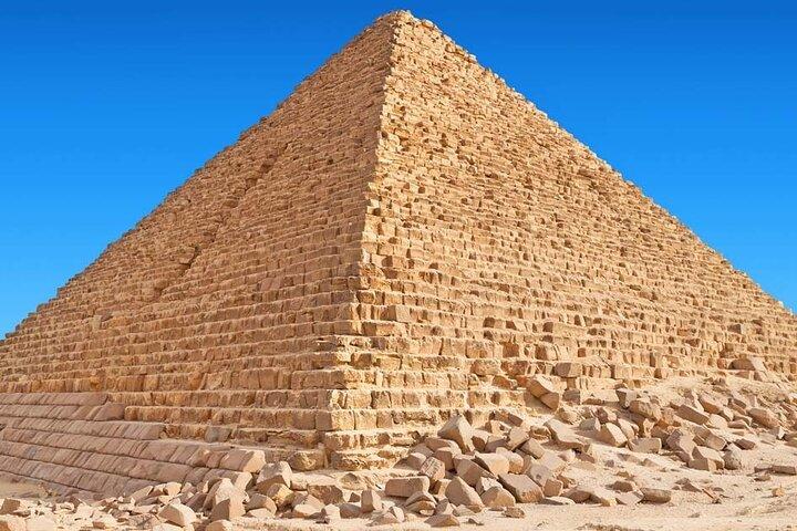 Explore The Giza Pyramids and Sail The Nile on a Felucca Boat