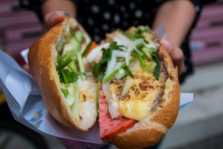 Combo Street Food & Sightseeing By Scooter | Saigon Adventure