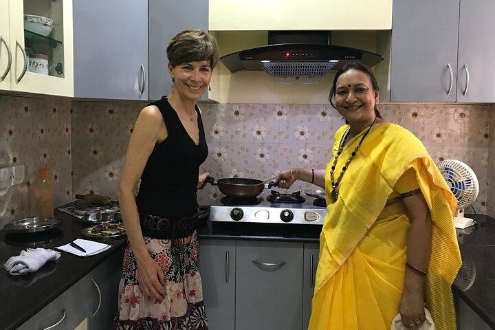 Authentic Bengali Cooking Class in a Local Kolkata Home