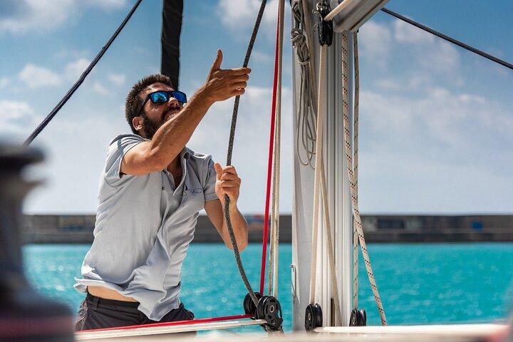 Heraklion Private Sailing Catamaran Cruise to Dia with Lunch