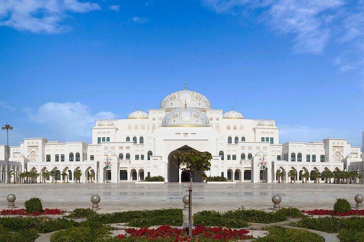 Private Abu Dhabi Tour and Ferrari World Entry with Transfer