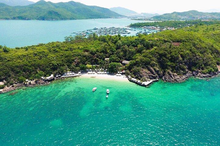 Nha Trang Bay Day Tour: Snorkeling, Fishing, BBQ Lunch & Relaxing