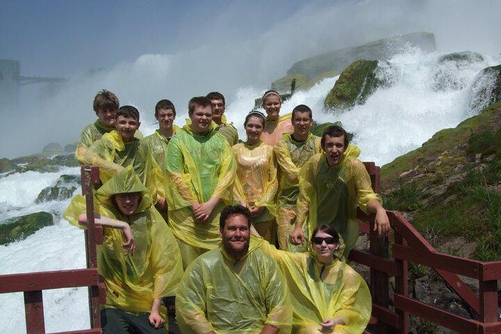 American Made Tour Iconic Boat Ride Cave of the Winds and More