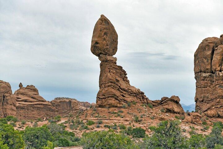 Arches National Park Morning or Afternoon Van Tours