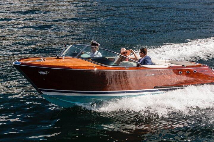 Luxury Italian Wooden Speedboat Cruises in New South Wales