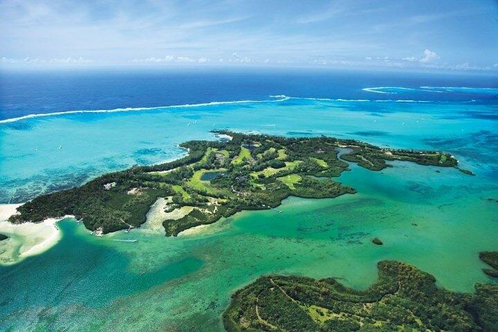 Catamaran Cruise: Isle aux Cerfs, Including BBQ Lunch, in Mauritius
