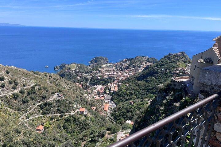 Half Day Private Tour to Messina Taormina and Castelmola