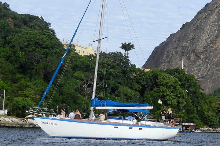 Sailing Tour with Open Bar