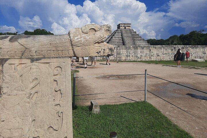 Chichen Itza Deluxe And Ancestral Cenotes Suytun and Ik-kil