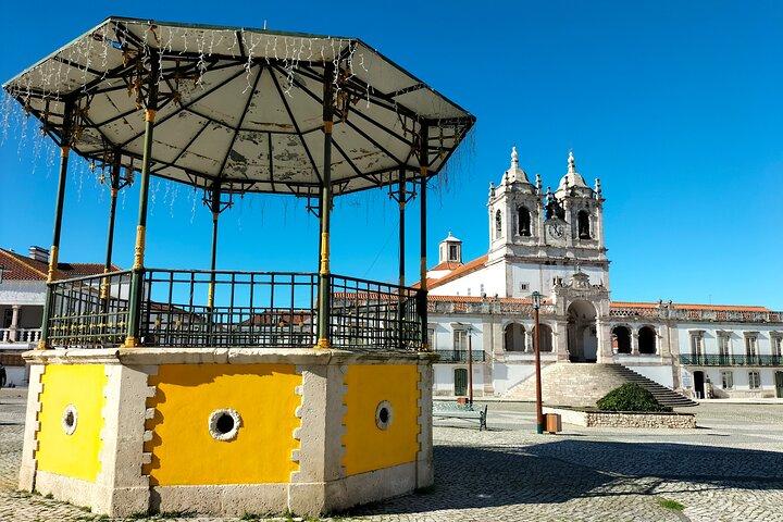 Nazaré, Óbidos and Alcobaça, Full Day Private Tour from Lisbon