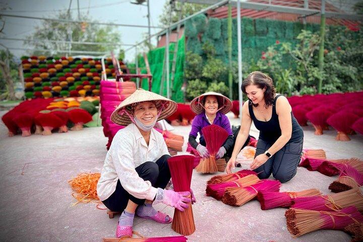 Small Group Of 9 Tour From Hanoi to Incense Village and Ninh Binh