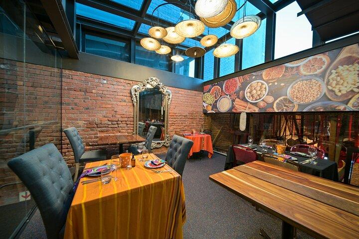 Half Day Cape Town African Dinner Restaurant with Live Music Show