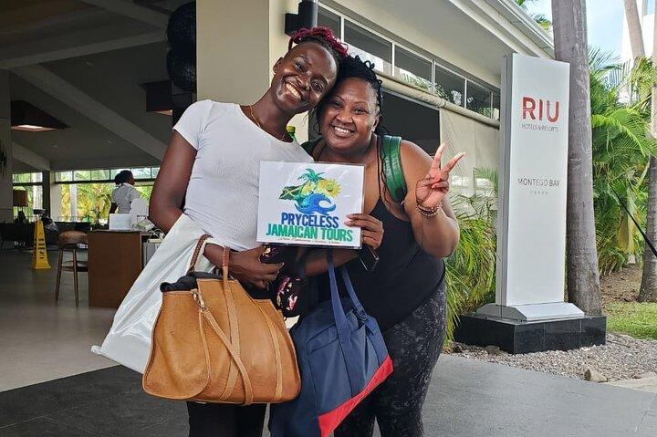 Riu Aquarelle private Airport transfer.