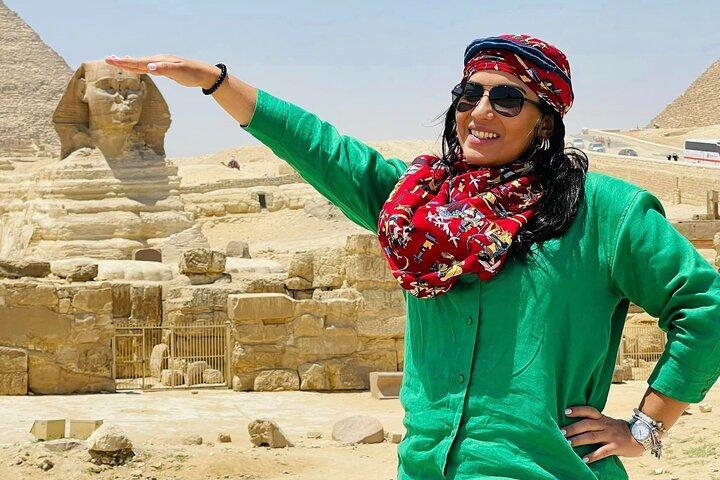 Private Cairo Tour to Giza Pyramids, Egyptian Museum and Bazaar