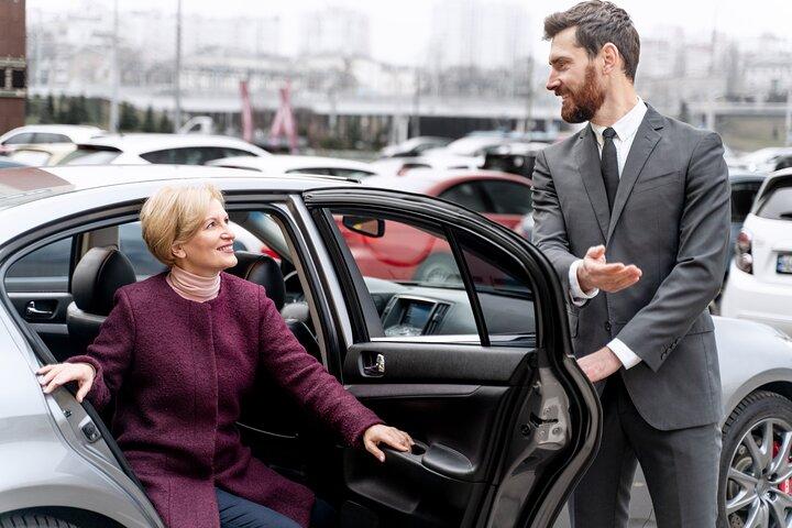 Dubai: Private Transfer to Abu Dhabi