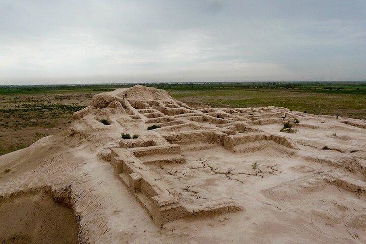Transfer from Khiva to Bukhara by Fortresses (or vice versa)