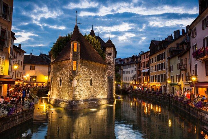 City Game Annecy and the shadow of the sword
