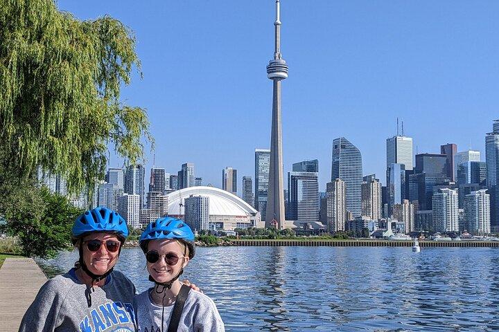 Toronto Islands Morning Bike Tour